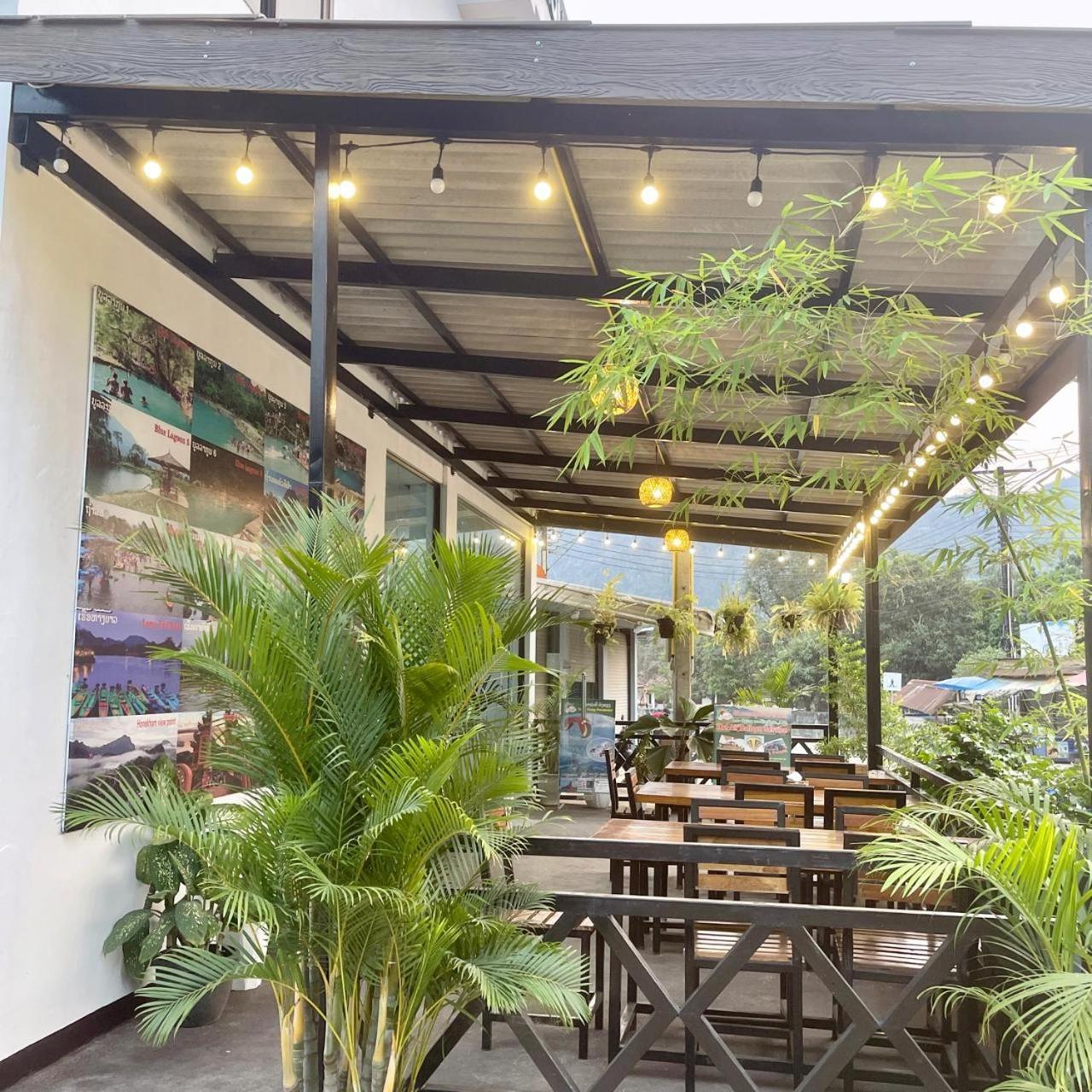 Smile Guesthouse Vangvieng Ванг Виенг Екстериор снимка